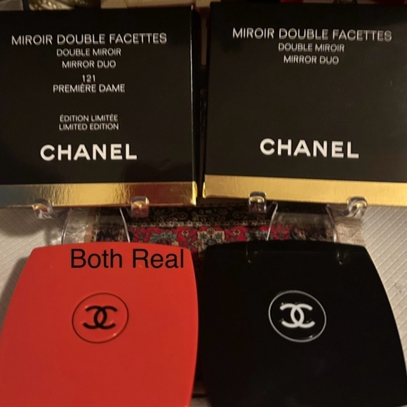 How to Recognize AUTHENTIC CC Compact Mirrors, & NON-AUTH. 🖤is$46 on CHANEL RN! - Picture 10 of 16